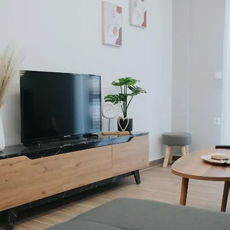Comfy And Stylish Near Metro Διαμέρισμα *