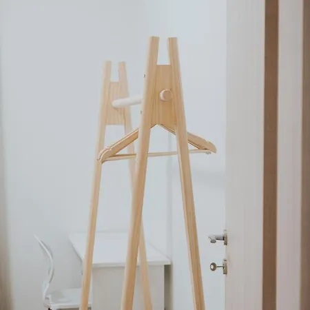 Comfy And Stylish Near Metro Apartman *
