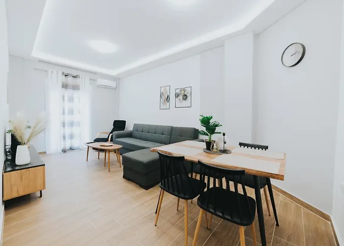 Comfy And Stylish Near Metro Διαμέρισμα